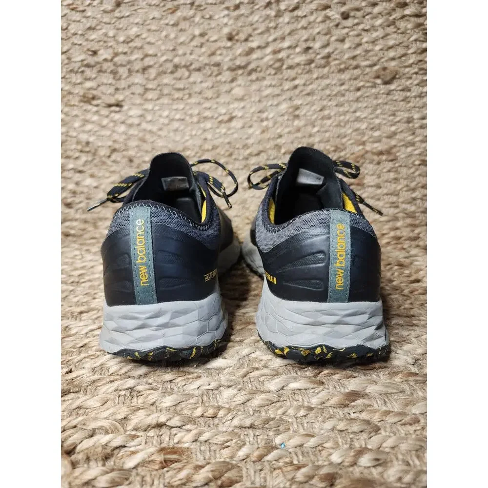 New Balance Mens 10 Athletic Black Running Shoes Fresh Toe Protection Gym